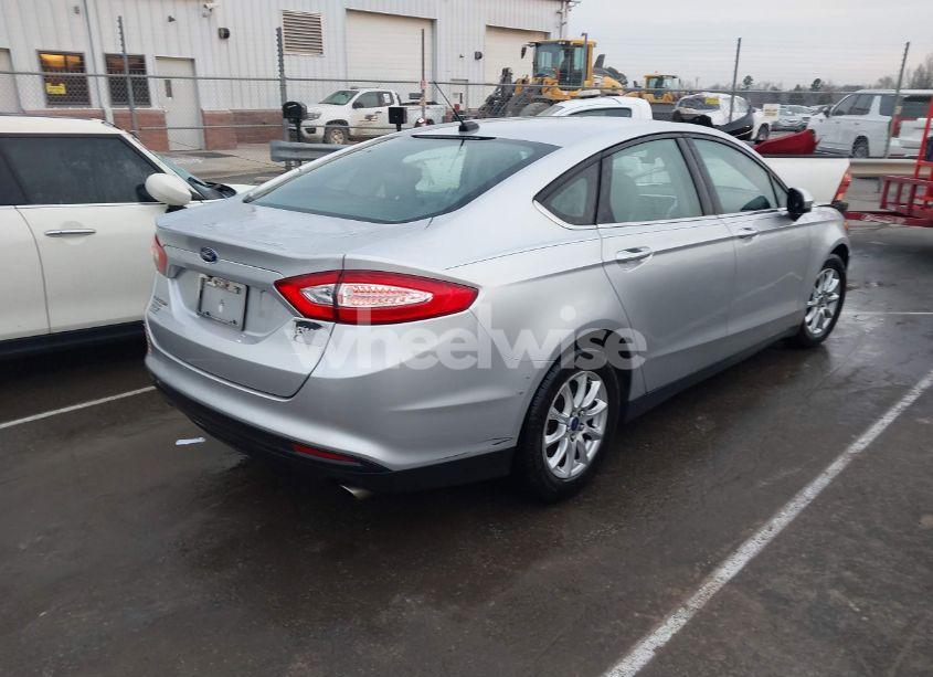 Photo 4 of 2015 Ford Fusion S (VIN 3FA6P0G79FR262395)