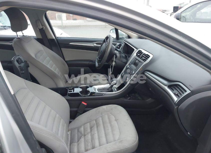 Photo 5 of 2015 Ford Fusion S (VIN 3FA6P0G79FR262395)