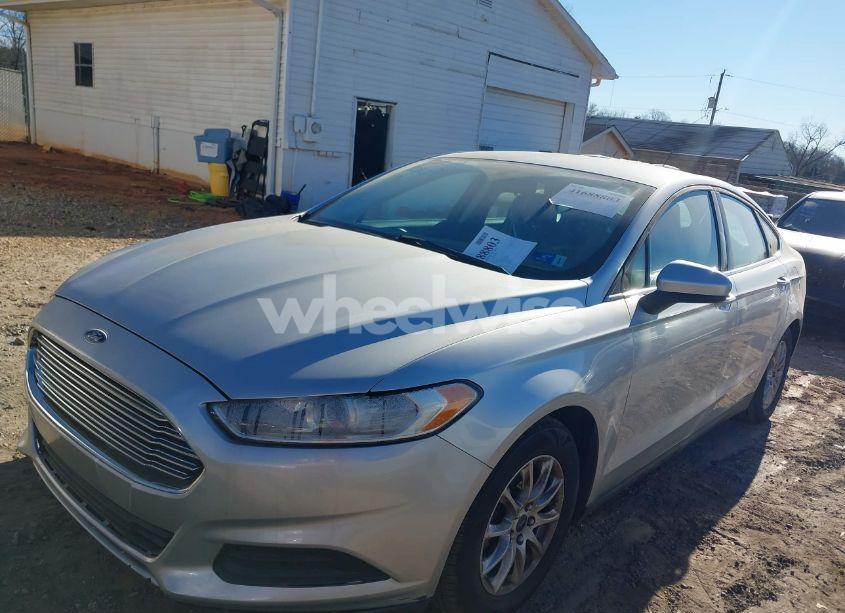 Photo 2 of 2016 Ford Fusion S (VIN 3FA6P0G79GR130898)