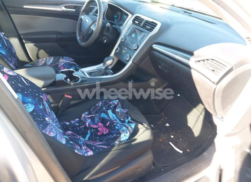 Photo 5 of 2016 Ford Fusion S (VIN 3FA6P0G79GR130898)