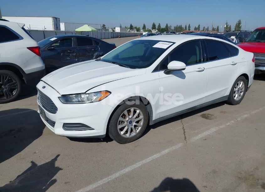 Photo 2 of 2016 Ford Fusion S (VIN 3FA6P0G79GR157809)