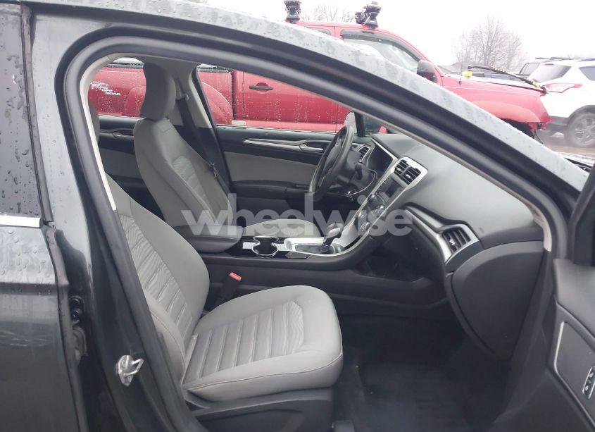 Photo 5 of 2016 Ford Fusion S (VIN 3FA6P0G79GR191944)