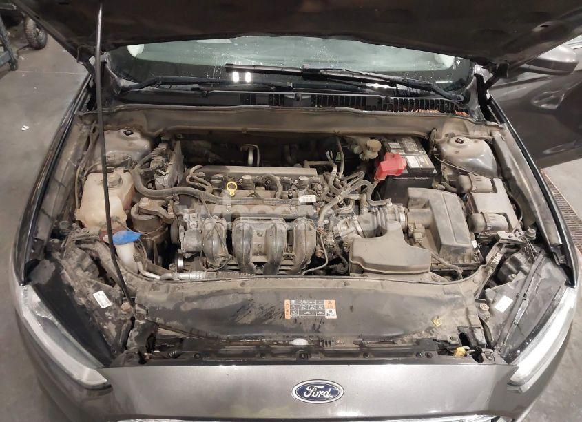 Photo 10 of 2016 Ford Fusion S (VIN 3FA6P0G79GR221363)