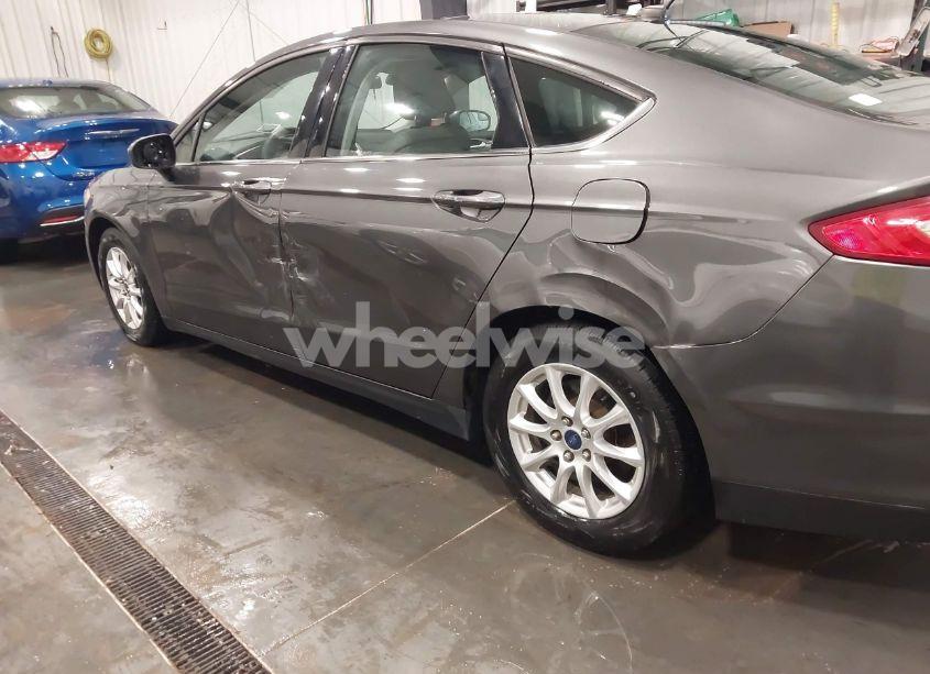 Photo 6 of 2016 Ford Fusion S (VIN 3FA6P0G79GR221363)