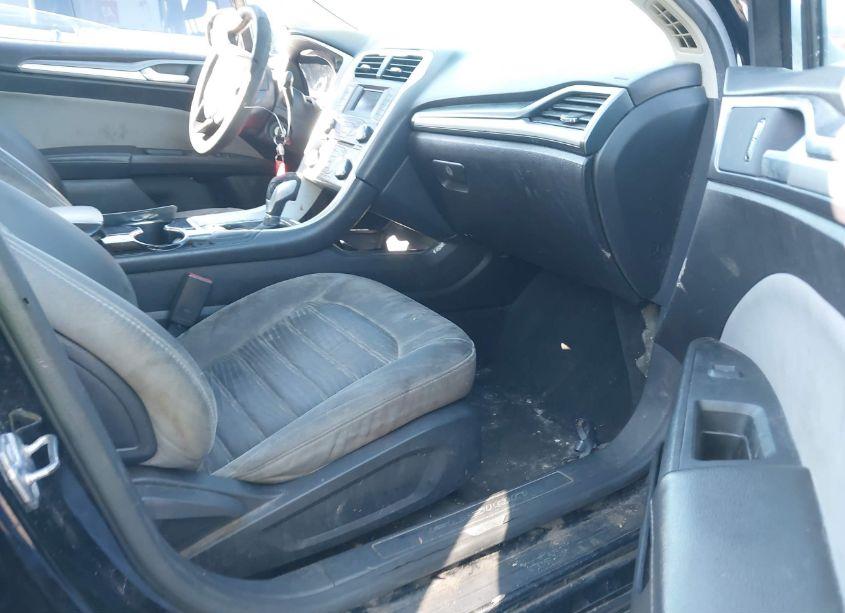 Photo 5 of 2016 Ford Fusion S (VIN 3FA6P0G79GR282468)