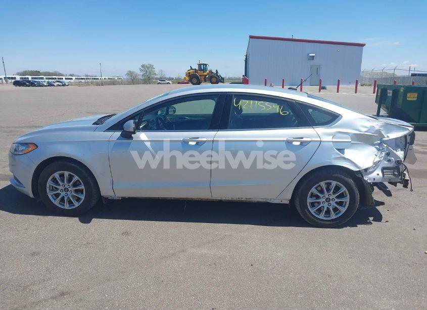 Photo 14 of 2017 Ford Fusion S (VIN 3FA6P0G79HR241999)