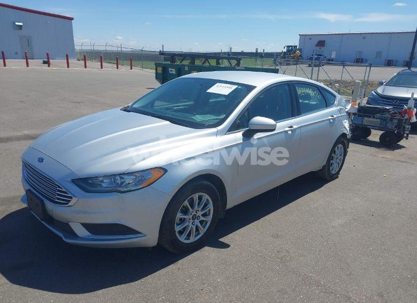 Photo 2 of 2017 Ford Fusion S (VIN 3FA6P0G79HR241999)