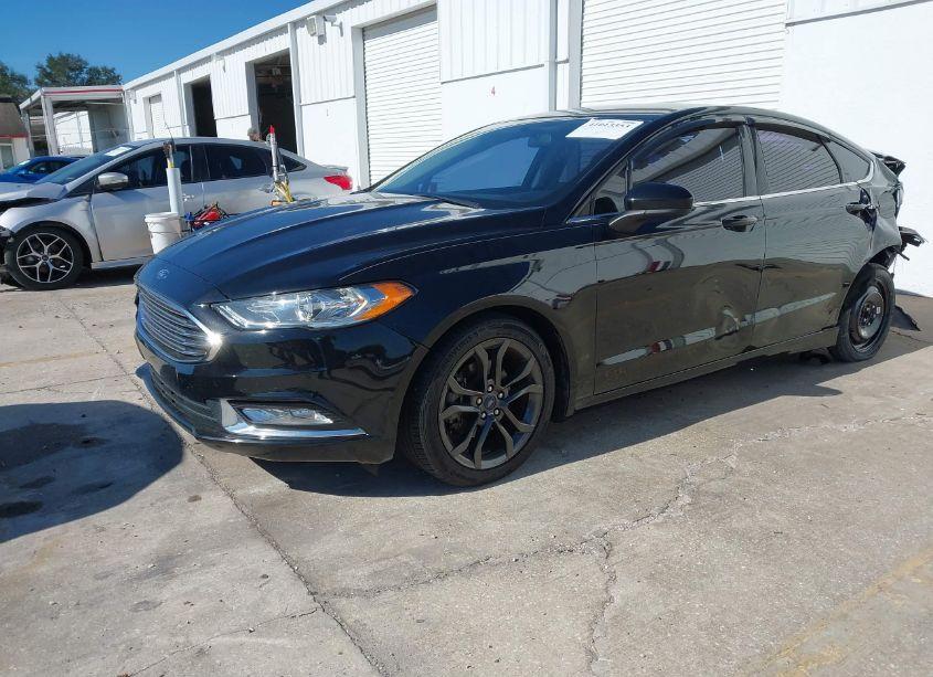 Photo 2 of 2018 Ford Fusion S (VIN 3FA6P0G79JR113557)