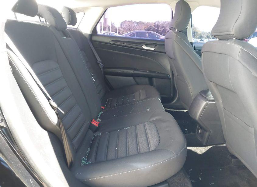 Photo 8 of 2018 Ford Fusion S (VIN 3FA6P0G79JR113557)