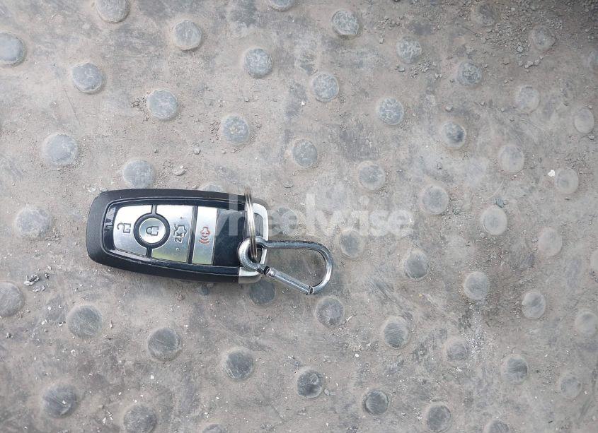 Photo 11 of 2018 Ford Fusion S (VIN 3FA6P0G79JR125577)