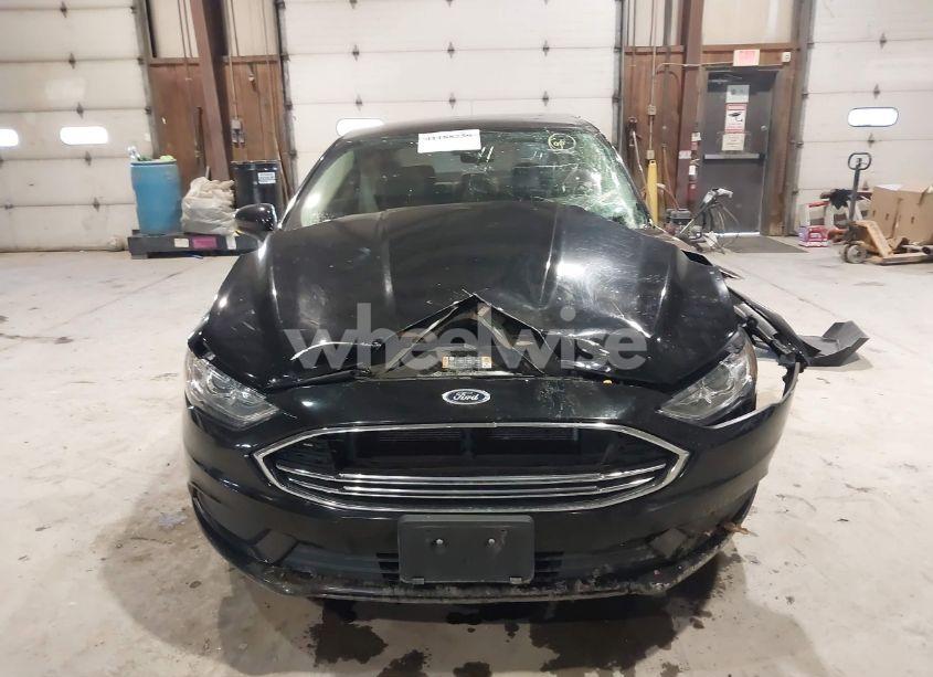 Photo 12 of 2018 Ford Fusion S (VIN 3FA6P0G79JR125577)