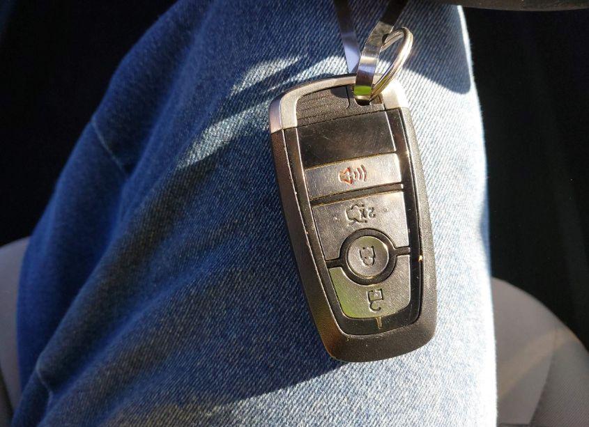 Photo 11 of 2018 Ford Fusion S (VIN 3FA6P0G79JR144517)