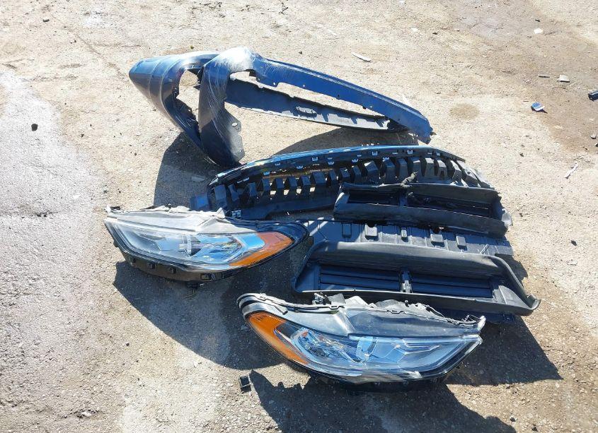 Photo 12 of 2018 Ford Fusion S (VIN 3FA6P0G79JR144517)