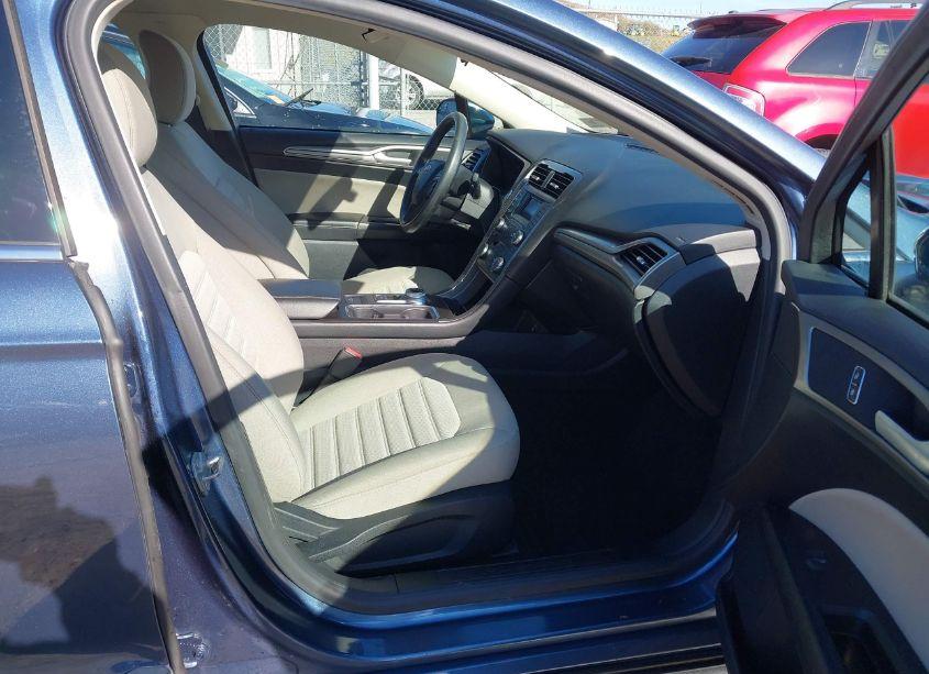 Photo 5 of 2018 Ford Fusion S (VIN 3FA6P0G79JR144517)