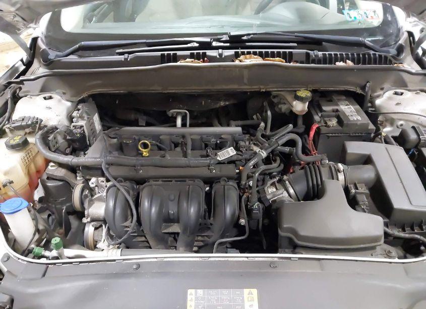 Photo 10 of 2018 Ford Fusion S (VIN 3FA6P0G79JR194379)