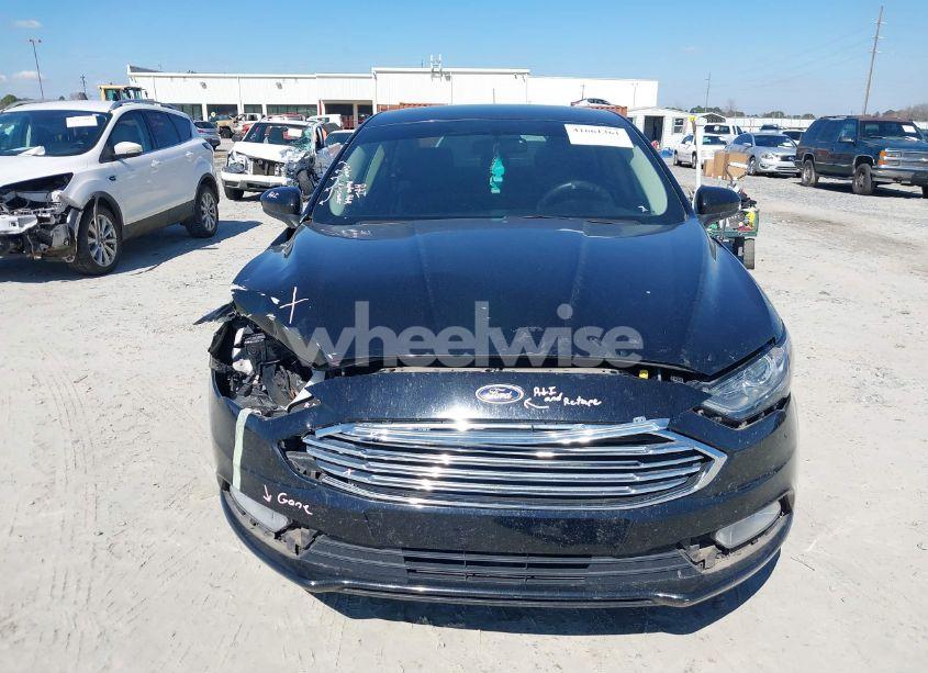Photo 12 of 2018 Ford Fusion S (VIN 3FA6P0G79JR200276)
