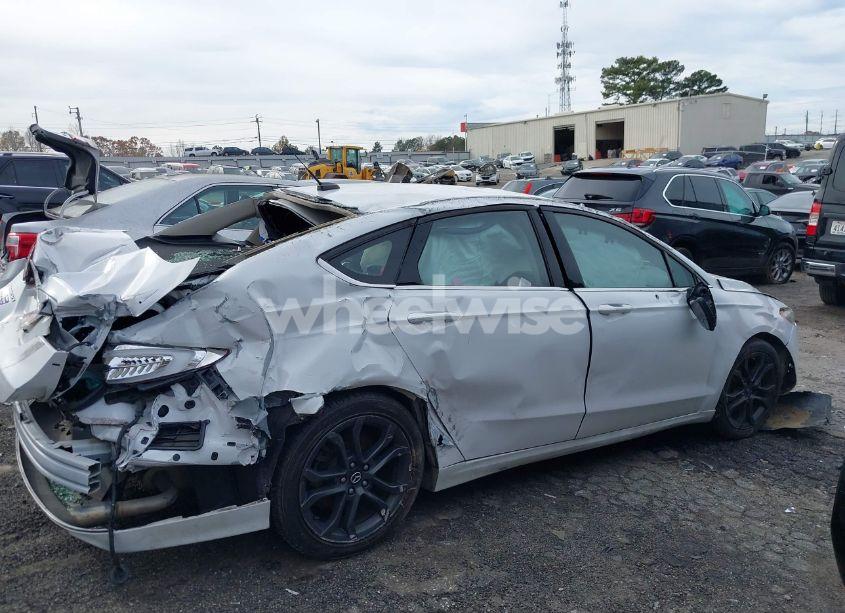 Photo 12 of 2018 Ford Fusion S (VIN 3FA6P0G79JR216817)