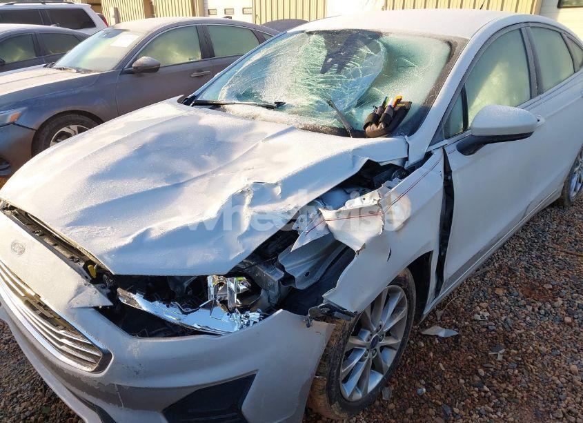 Photo 18 of 2019 Ford Fusion S (VIN 3FA6P0G79KR275402)