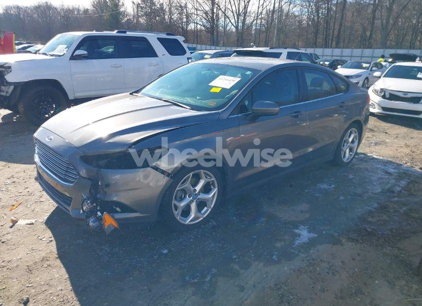 Photo 2 of 2013 Ford Fusion S (VIN 3FA6P0G7XDR110462)