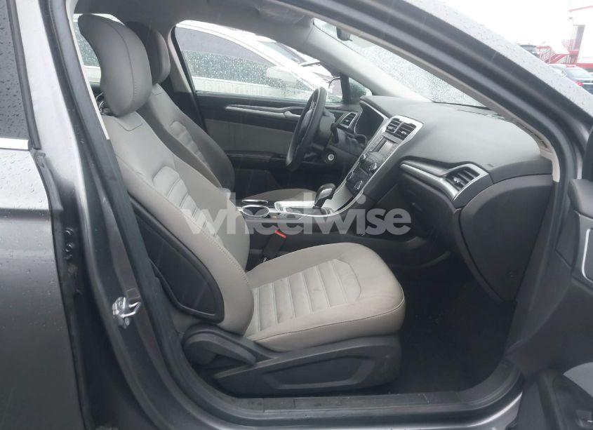 Photo 5 of 2013 Ford Fusion S (VIN 3FA6P0G7XDR117234)