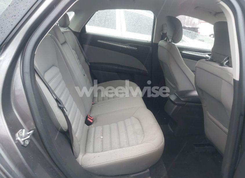 Photo 8 of 2013 Ford Fusion S (VIN 3FA6P0G7XDR117234)