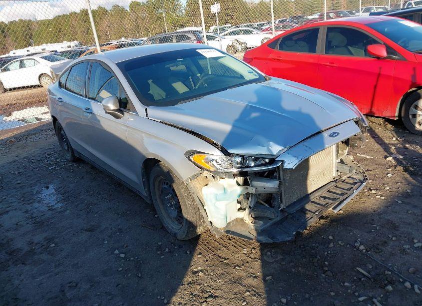 2013 Ford Fusion S (VIN 3FA6P0G7XDR181886) main photo