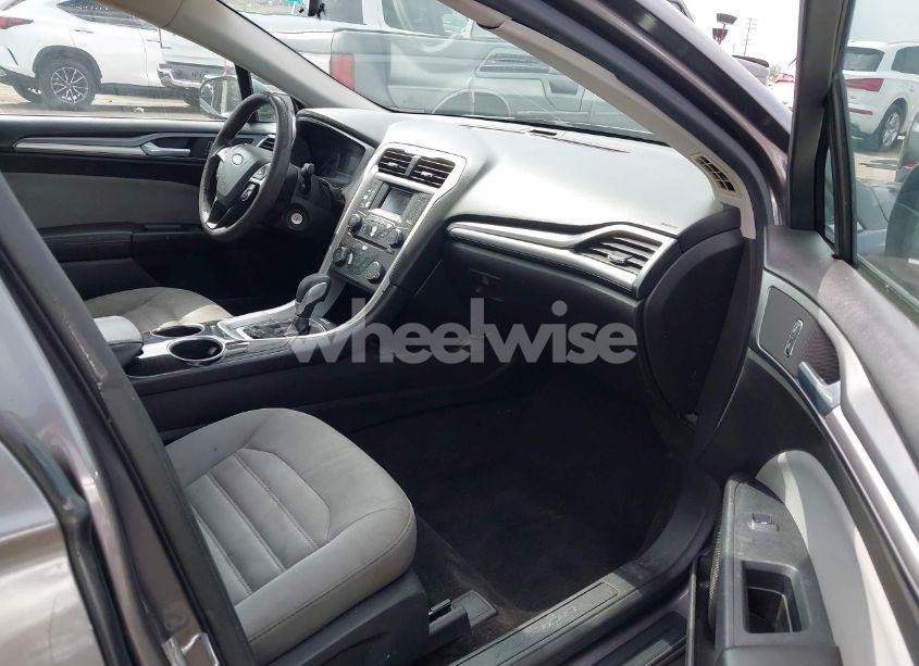 Photo 5 of 2013 Ford Fusion S (VIN 3FA6P0G7XDR273712)