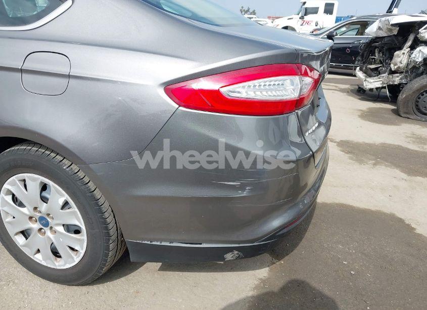 Photo 6 of 2013 Ford Fusion S (VIN 3FA6P0G7XDR273712)