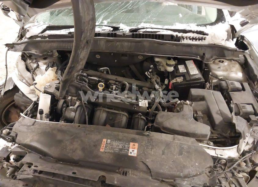 Photo 10 of 2014 Ford Fusion S (VIN 3FA6P0G7XER168525)