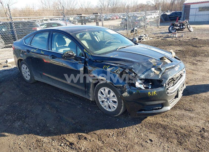 2014 Ford Fusion S (VIN 3FA6P0G7XER364108) main photo