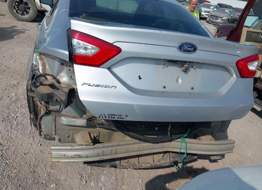 Photo 6 of 2015 Ford Fusion S (VIN 3FA6P0G7XFR123876)