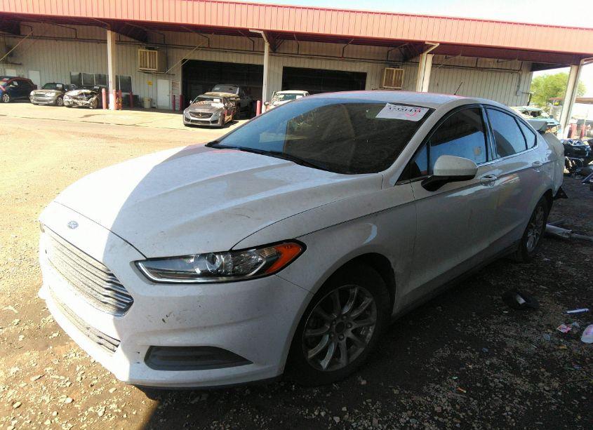 Photo 2 of 2015 Ford Fusion S (VIN 3FA6P0G7XFR144453)
