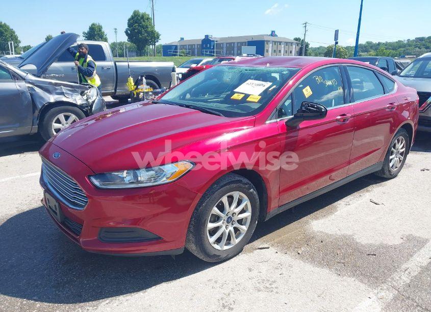 Photo 2 of 2015 Ford Fusion S (VIN 3FA6P0G7XFR170261)