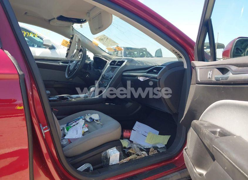 Photo 5 of 2015 Ford Fusion S (VIN 3FA6P0G7XFR170261)