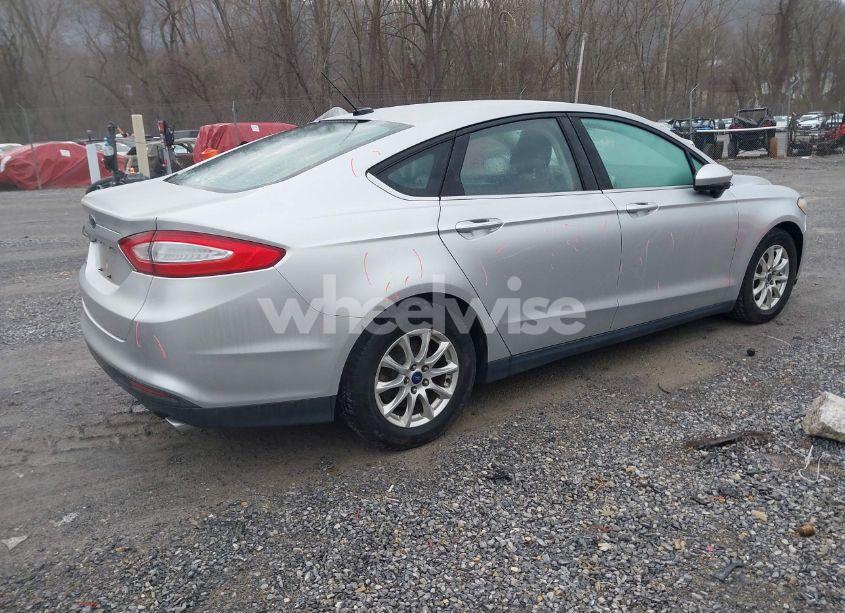 Photo 4 of 2015 Ford Fusion S (VIN 3FA6P0G7XFR176691)