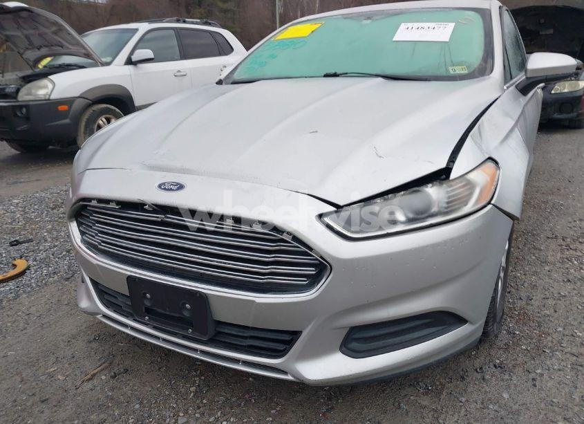Photo 6 of 2015 Ford Fusion S (VIN 3FA6P0G7XFR176691)