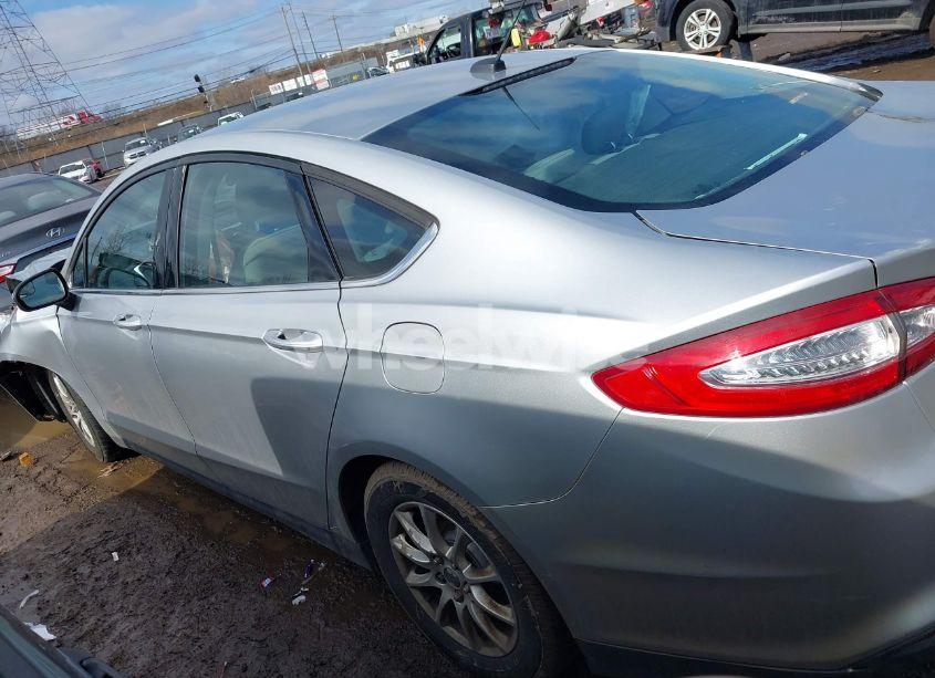 Photo 14 of 2015 Ford Fusion S (VIN 3FA6P0G7XFR180806)