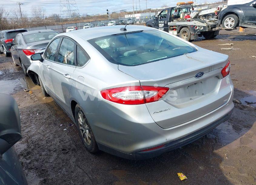 Photo 3 of 2015 Ford Fusion S (VIN 3FA6P0G7XFR180806)