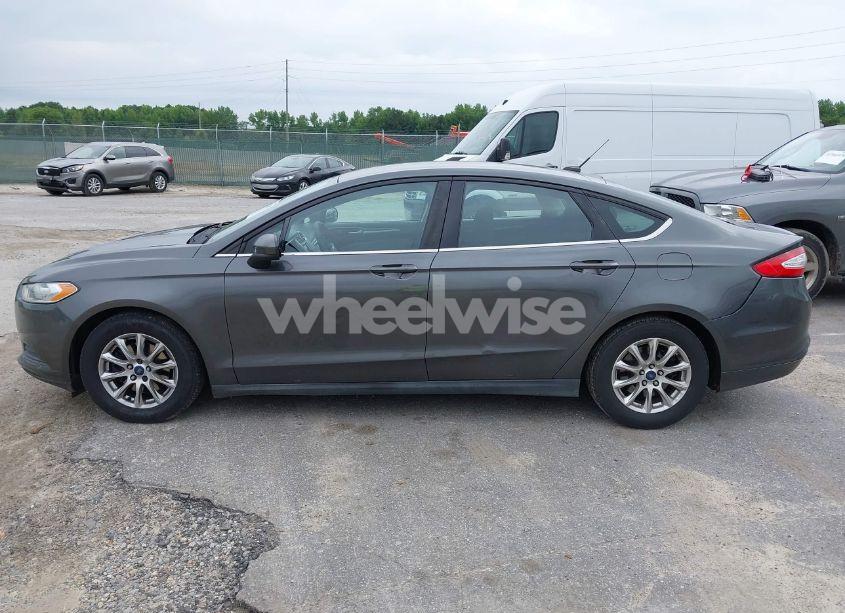 Photo 14 of 2015 Ford Fusion S (VIN 3FA6P0G7XFR202755)