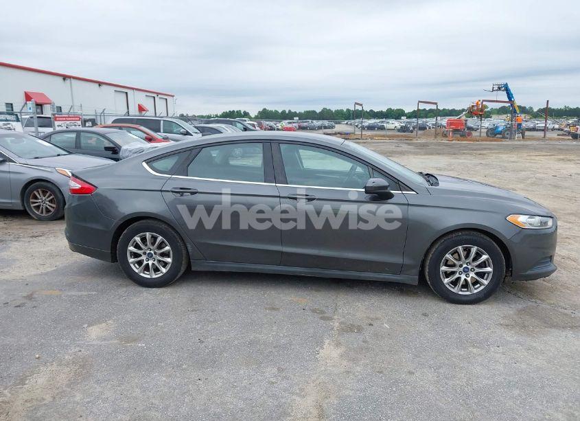 Photo 17 of 2015 Ford Fusion S (VIN 3FA6P0G7XFR202755)