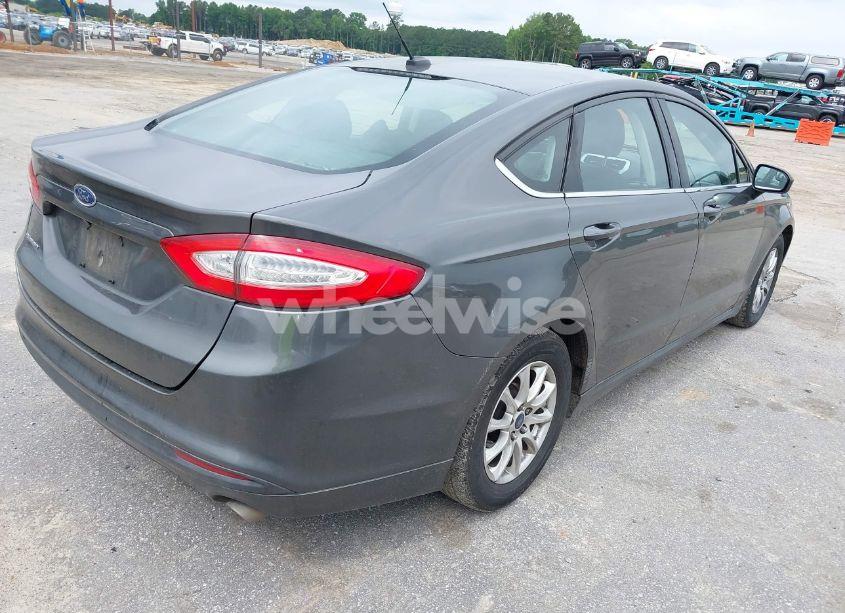 Photo 4 of 2015 Ford Fusion S (VIN 3FA6P0G7XFR202755)