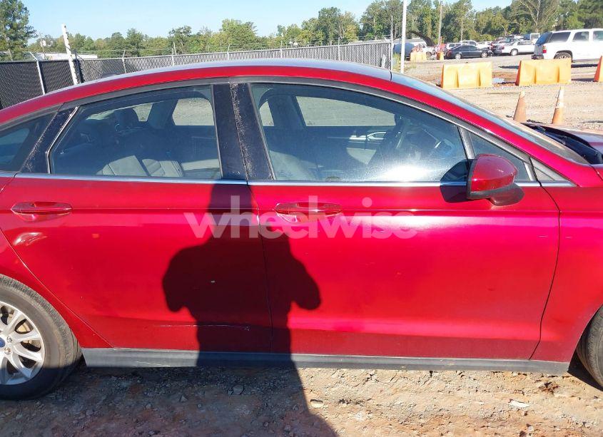 Photo 13 of 2015 Ford Fusion S (VIN 3FA6P0G7XFR218843)