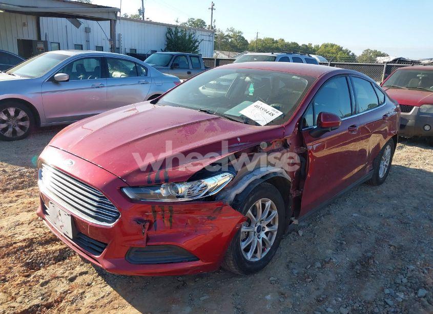 Photo 2 of 2015 Ford Fusion S (VIN 3FA6P0G7XFR218843)