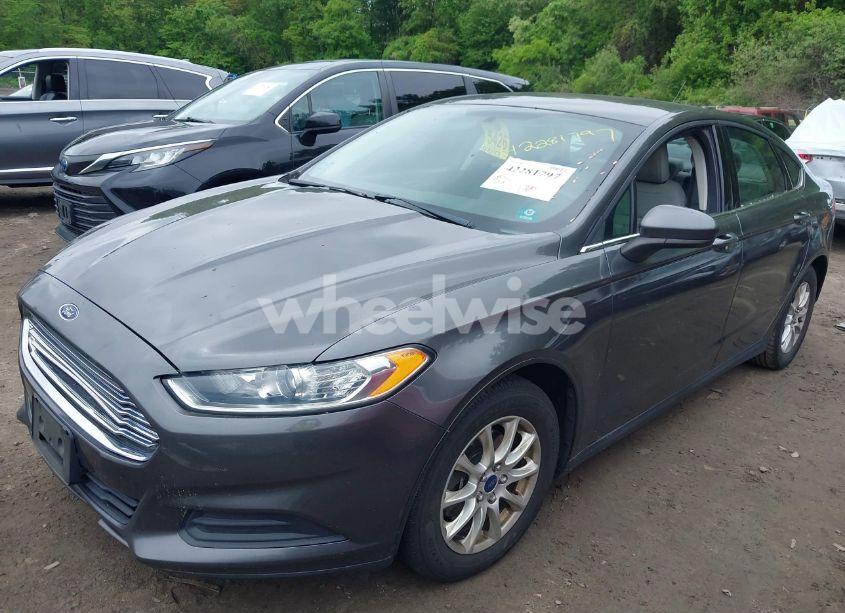 Photo 2 of 2015 Ford Fusion S (VIN 3FA6P0G7XFR273258)