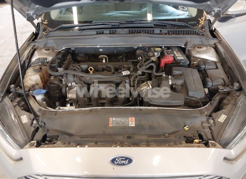 Photo 10 of 2016 Ford Fusion S (VIN 3FA6P0G7XGR196652)