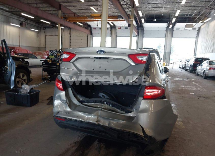 Photo 16 of 2016 Ford Fusion S (VIN 3FA6P0G7XGR196652)