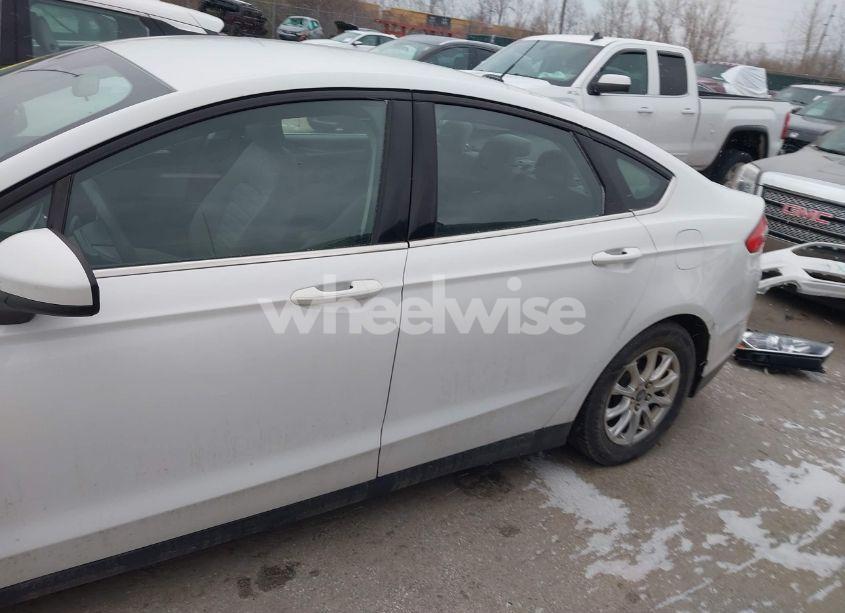 Photo 15 of 2016 Ford Fusion S (VIN 3FA6P0G7XGR201834)