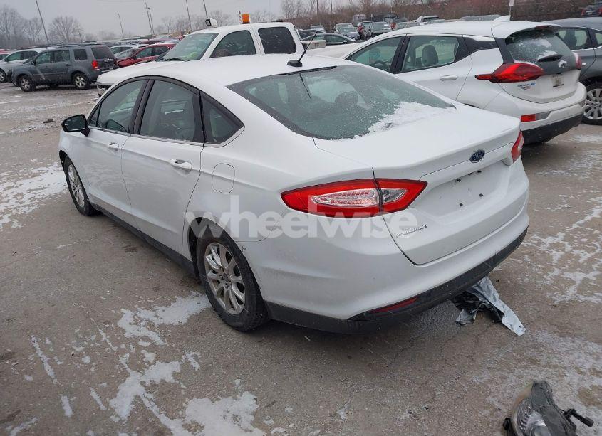 Photo 3 of 2016 Ford Fusion S (VIN 3FA6P0G7XGR201834)