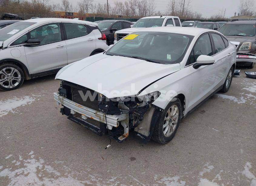 Photo 6 of 2016 Ford Fusion S (VIN 3FA6P0G7XGR201834)