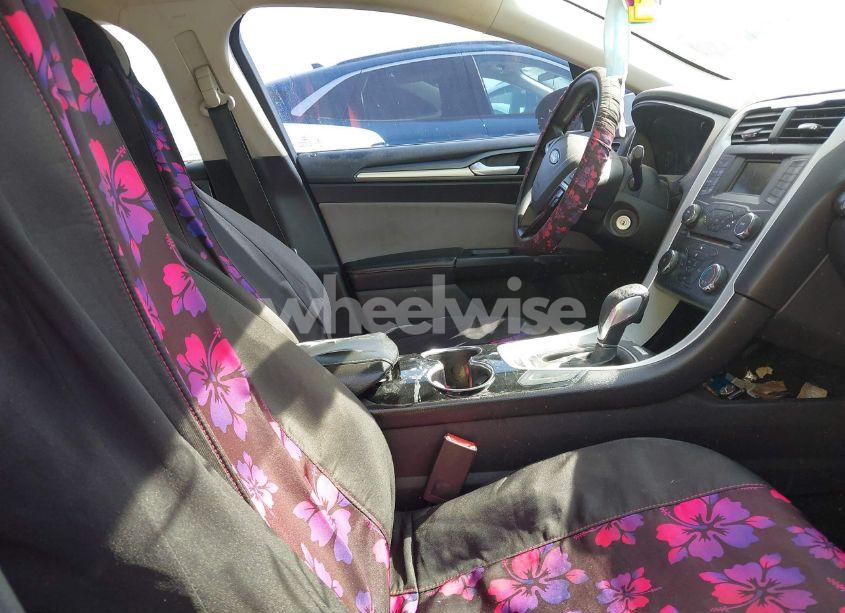 Photo 5 of 2016 Ford Fusion S (VIN 3FA6P0G7XGR237569)